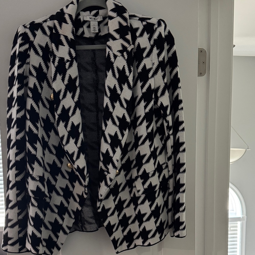 White House Black Market Black and White Houndstooth Blazer